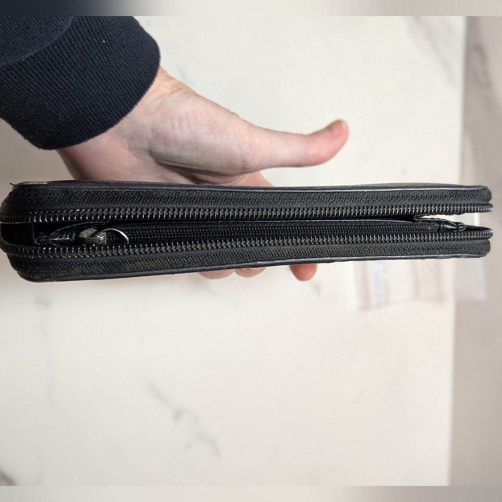 Coach Signature C Long Wallet EUC - Picture 4 of 8